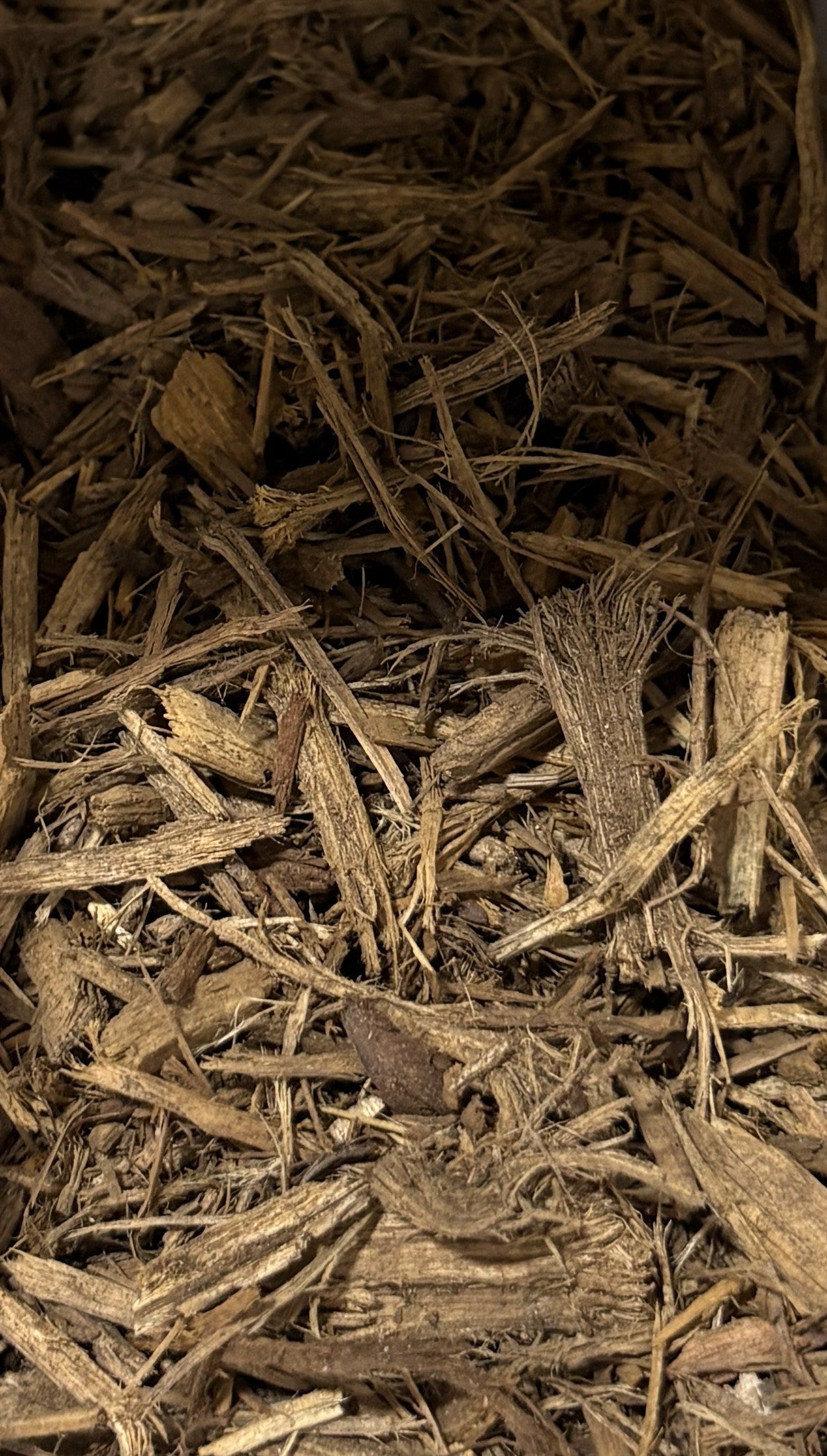 HARDWOOD MULCH 1/2 SCOOP
